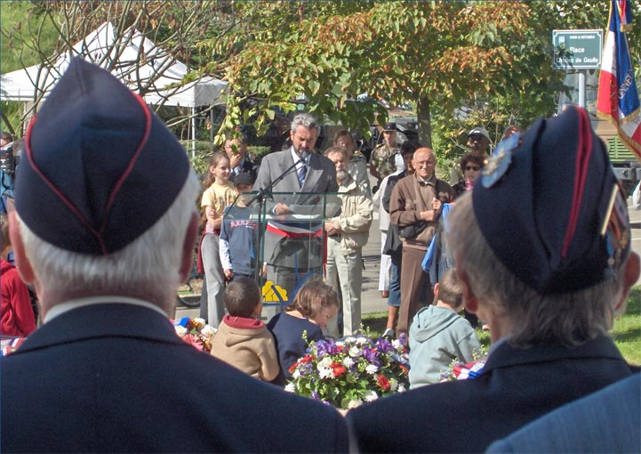 Voisins-le-Bretonneux - 2004 © Daniel Schipper