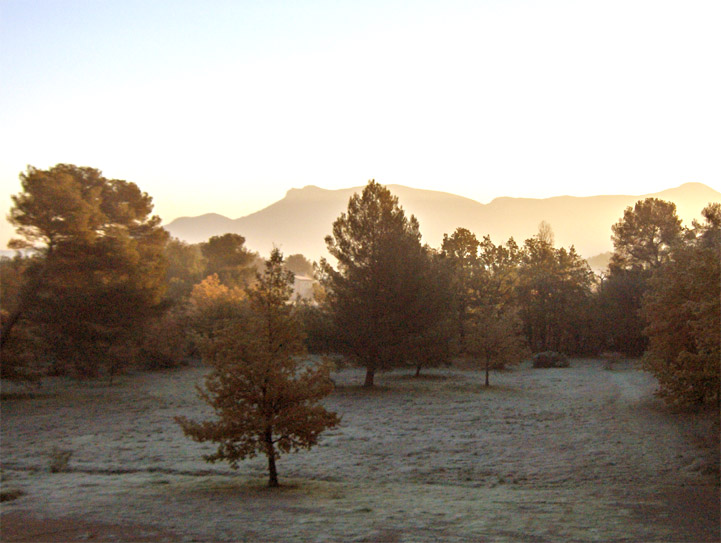 Campagne de Longarel - Trets - Provence - 2005 © Daniel Schipper