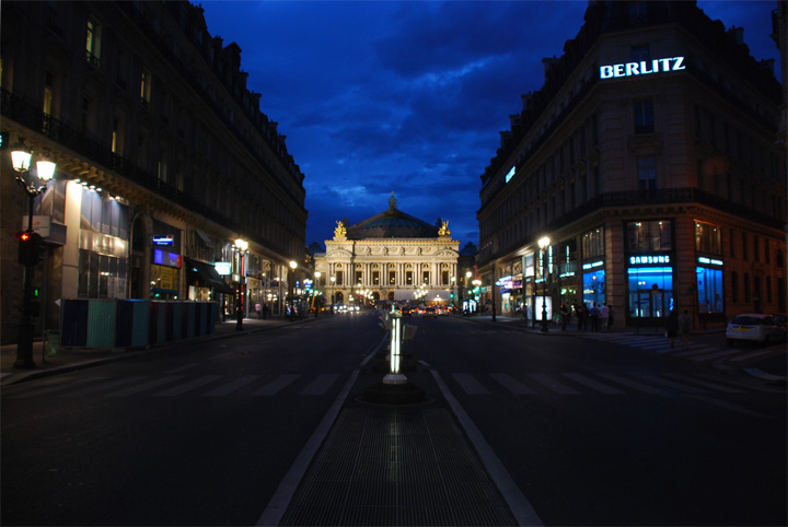 Avenue de l'Opéra - Paris - Ile-de-France - 2007 © Daniel Schipper