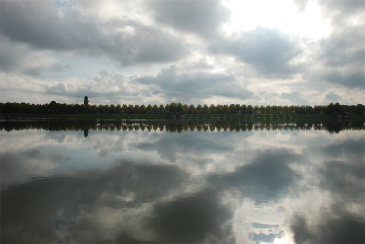 Voisins-le-Bretonneux - Yvelines - Ile-de-France - 2007 © Daniel Schipper